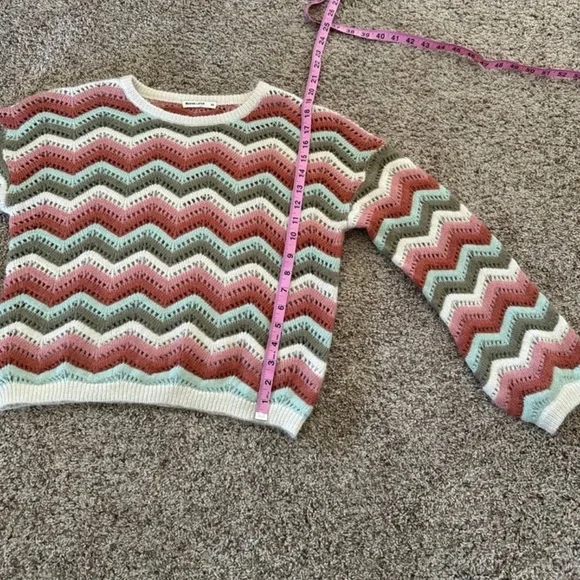 Marine Layer Ruby Sweater
Size XS but can fit up to a Small - Picture 11 of 12